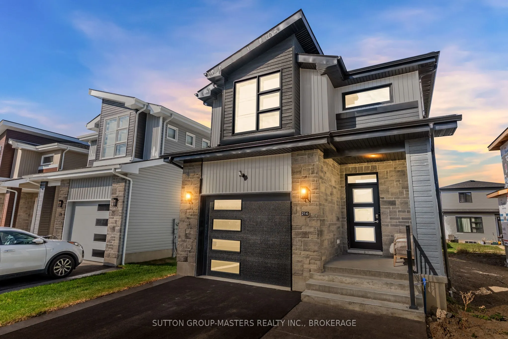 214 Superior Drive, ON K7N 0E4