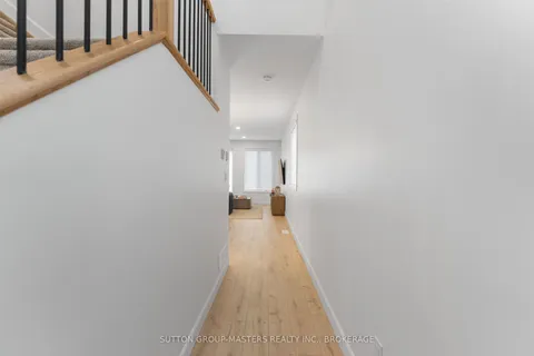 214 Superior Drive, ON K7N 0E4