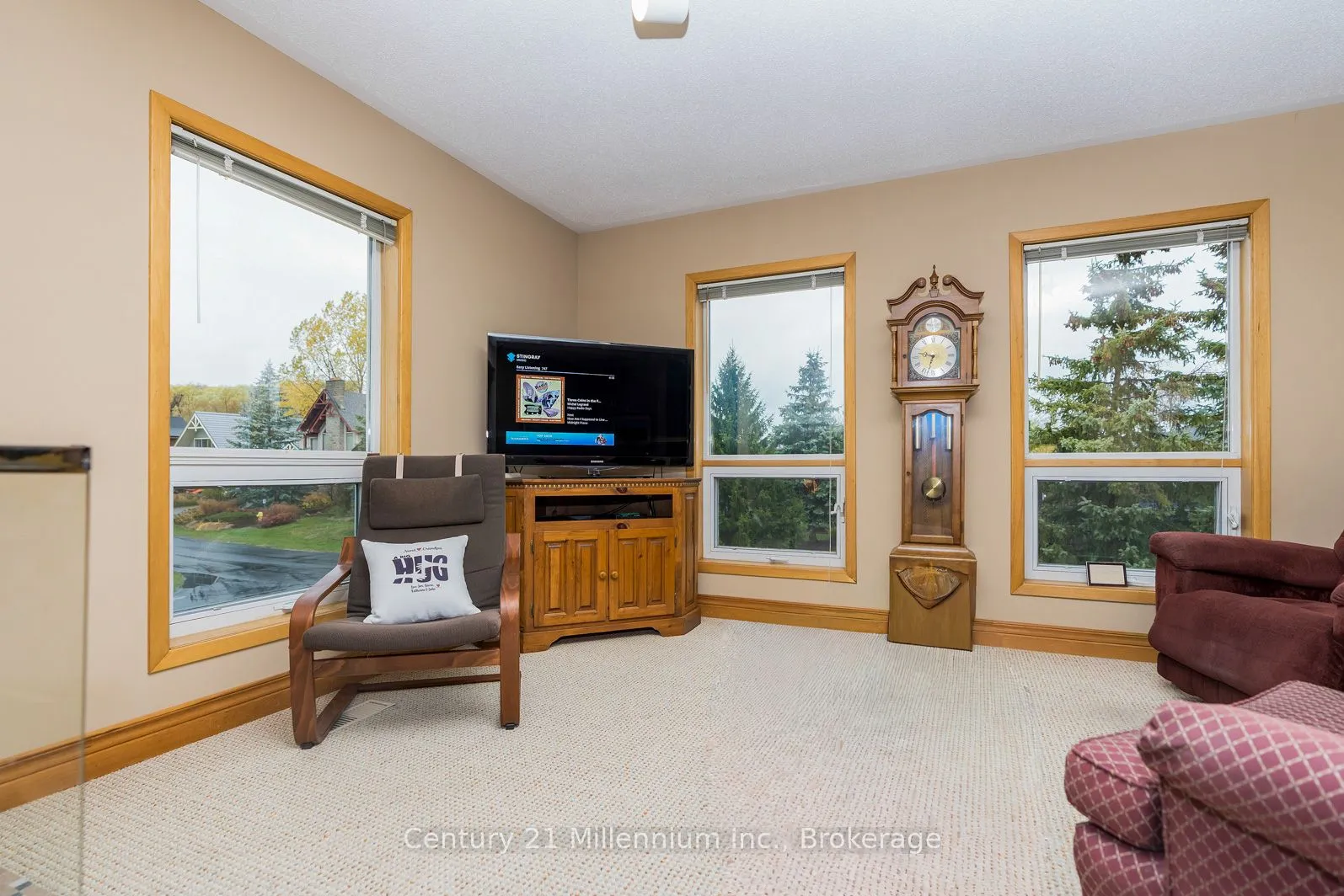 130 Pioneer Lane, ON L9Y 0M7