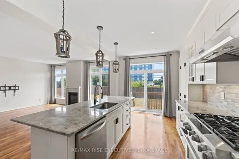 648 Halloway Drive, ON K7K 0H4