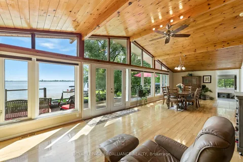 97 Manley Drive, ON K8N 4Z4