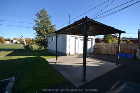 29 Brant Avenue, ON K7K 4V2