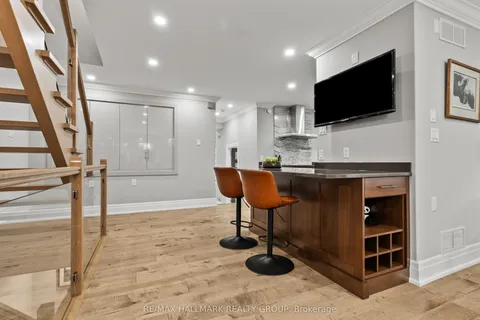 217 Belford Crescent, ON K1Z 7A9