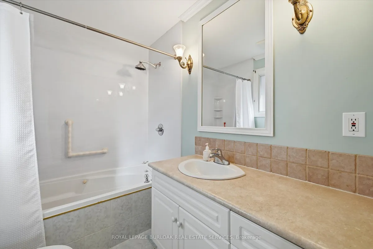 44 Rockhaven Lane, ON L8B 0J7