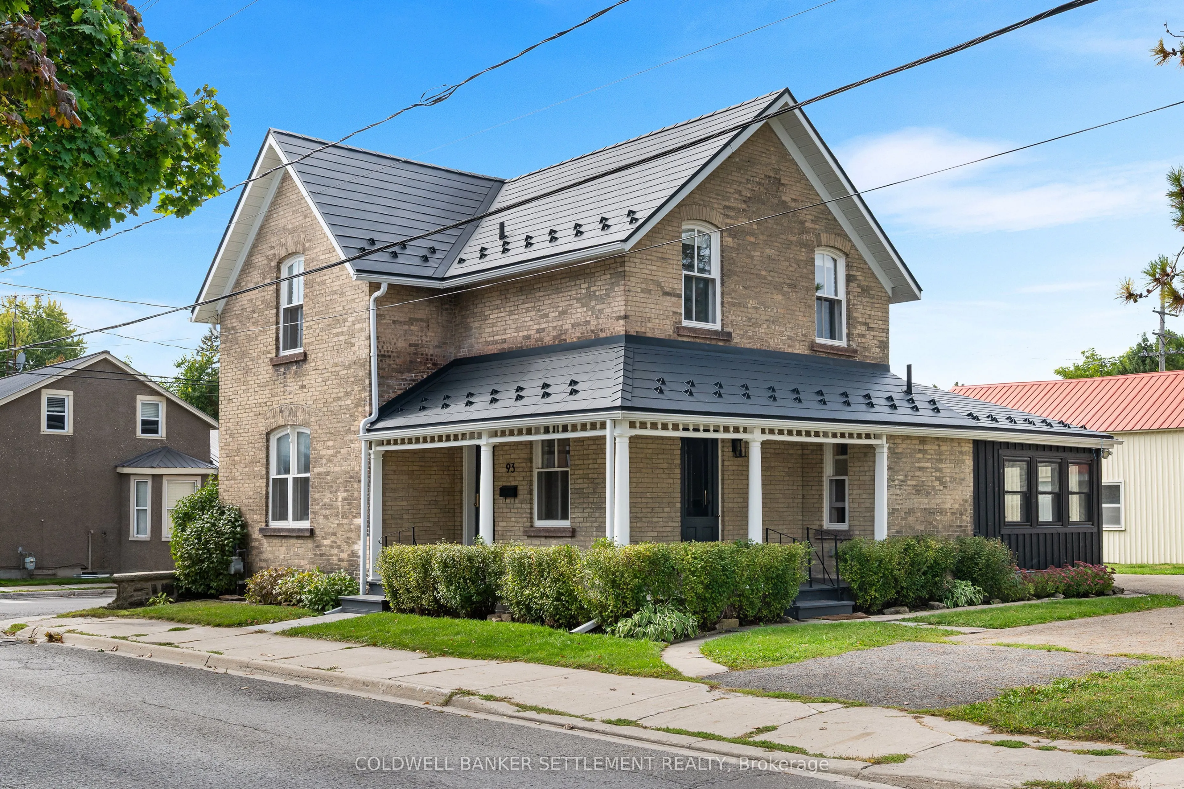 93 Peter Street, ON K7H 1S3