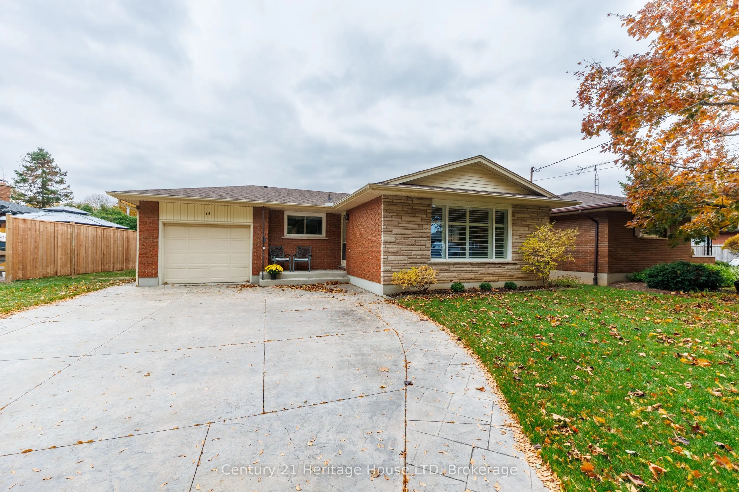 18 Princeway Drive, ON L2N 2X6