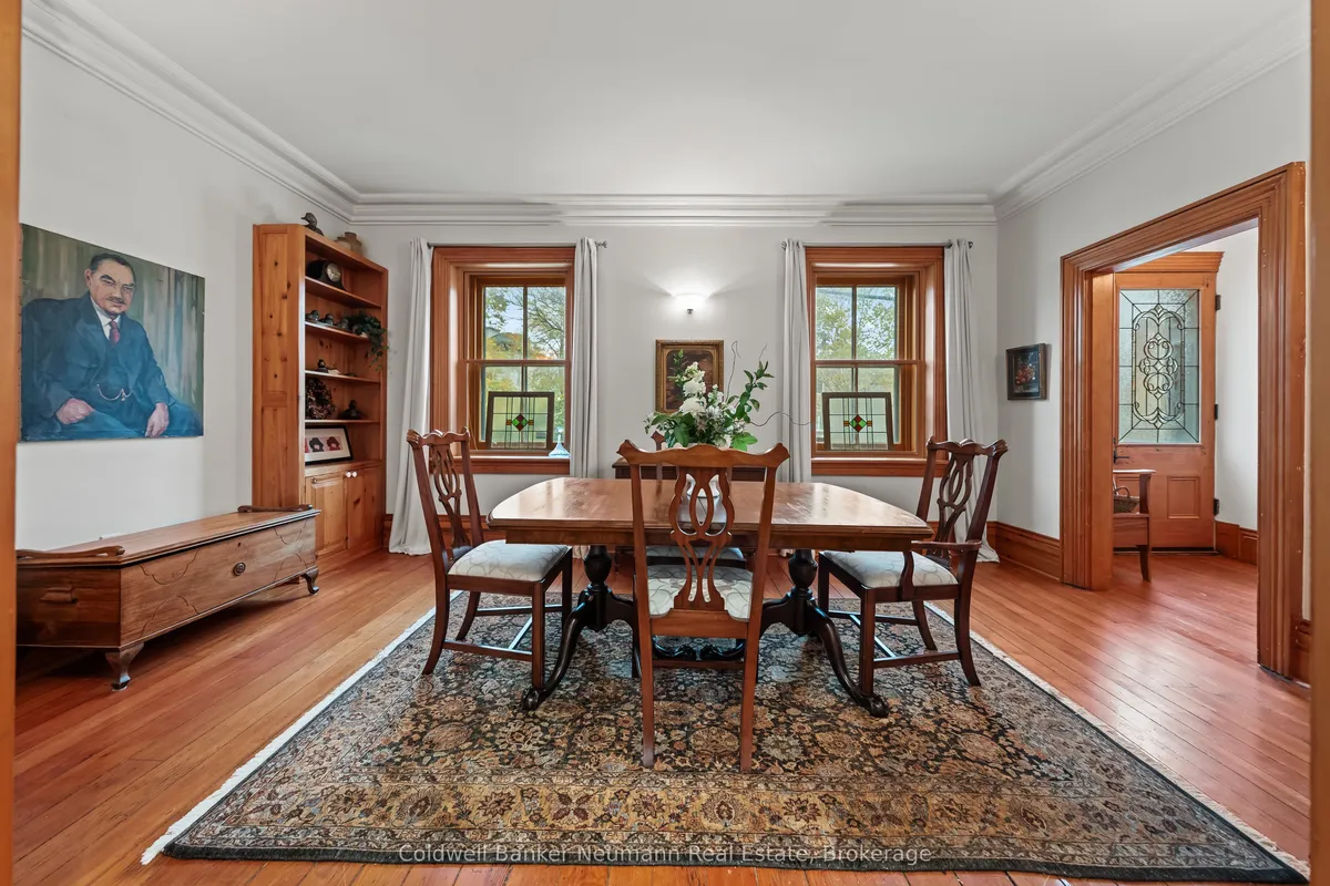 270 Woolwich Street, ON N1H 3W1