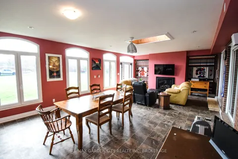 9735 CARL Road, ON L0S 1K0