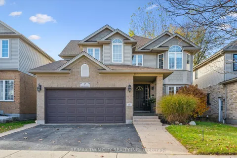 7 Hearthbridge Street, ON N2R 1L5