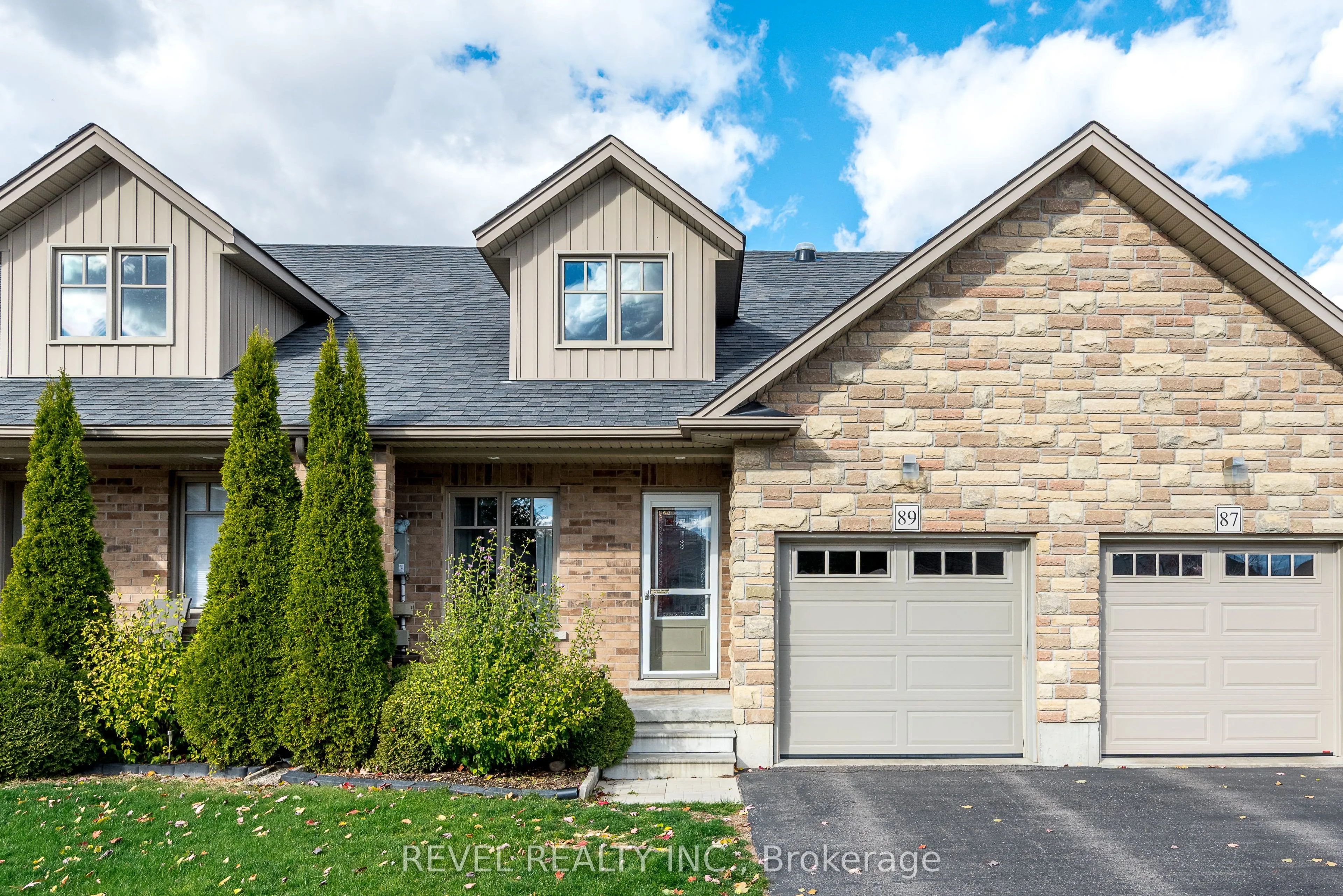 89 Laurent Boulevard, ON K9V 0G9