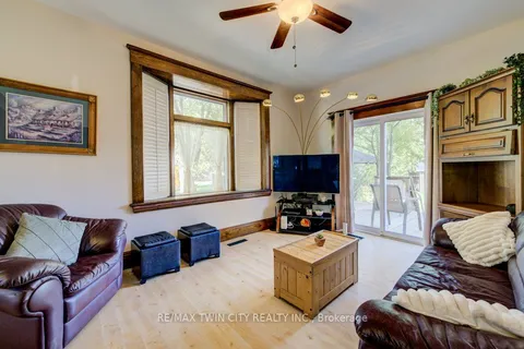 207 Hedley Street, ON N3H 3X9