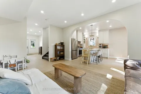 13 Linden Street, ON N5H 0B8