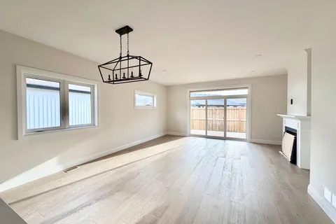 155 WESTLINKS Drive, ON N0H 2C3