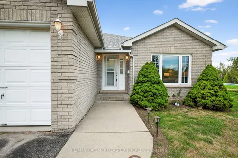 676 Towerhill Road, ON K9K 2N2