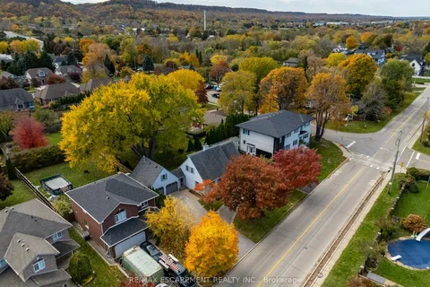 24 Lake Street, ON L3M 2G7