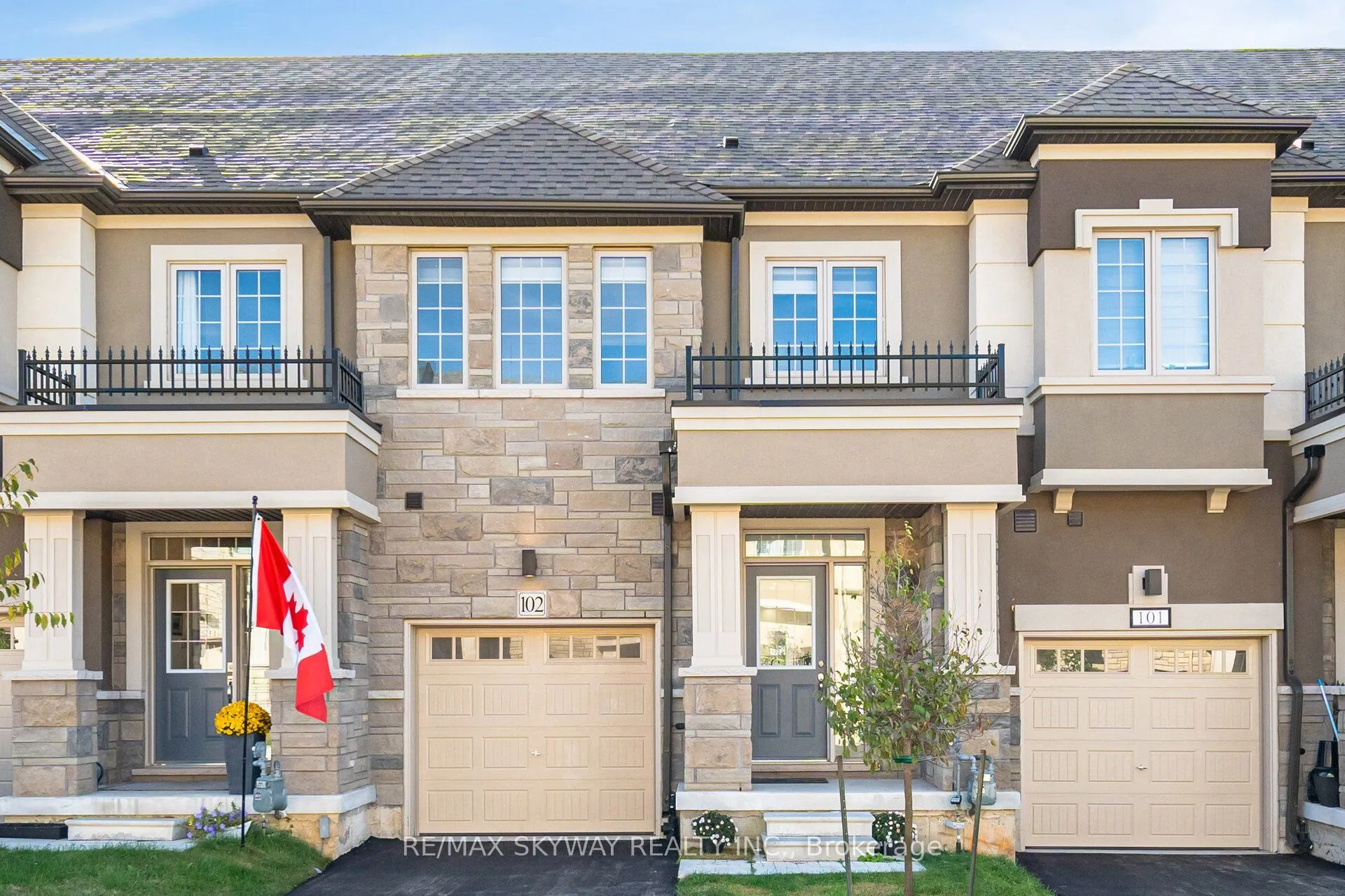 305 Garner Road, ON L9G 5E6