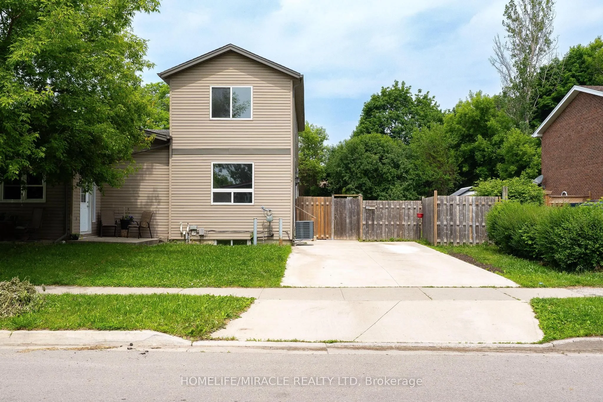 120 Jansen Avenue, ON N2A 2L7