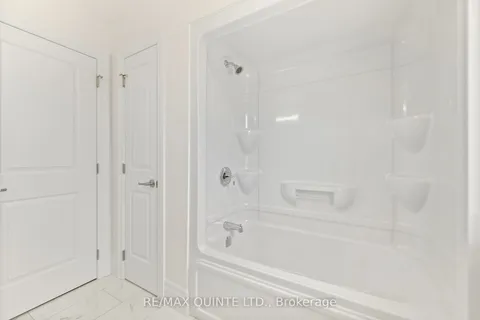 79 George Wright Boulevard, ON K0K 2T0