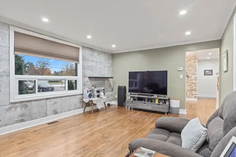 2628 Dundas Street, ON N5V 3C9