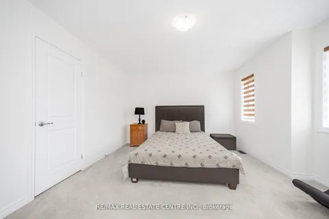 16 Flagg Avenue, ON N3L 0K2