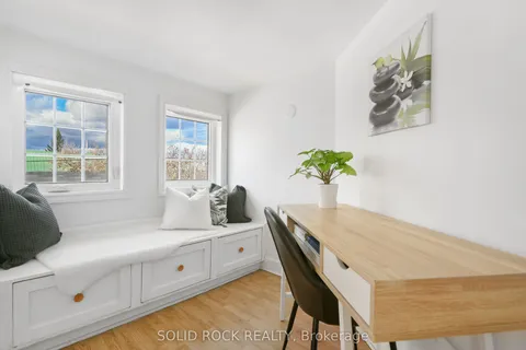 190 Carswell Street, ON K7V 2G4