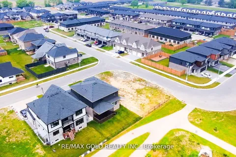 7547 Sherrille Crescent, ON L2H 3T4