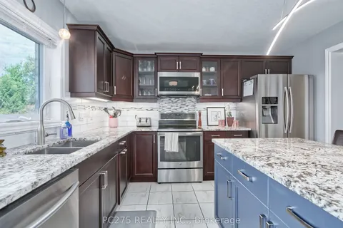 20 Honey Bend, ON N5P 3S6