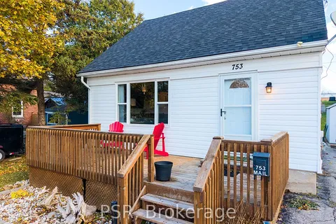 753 8th Avenue, ON N4K 3A5
