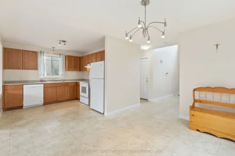 2588 Meadowgate Boulevard, ON N6M 1L8