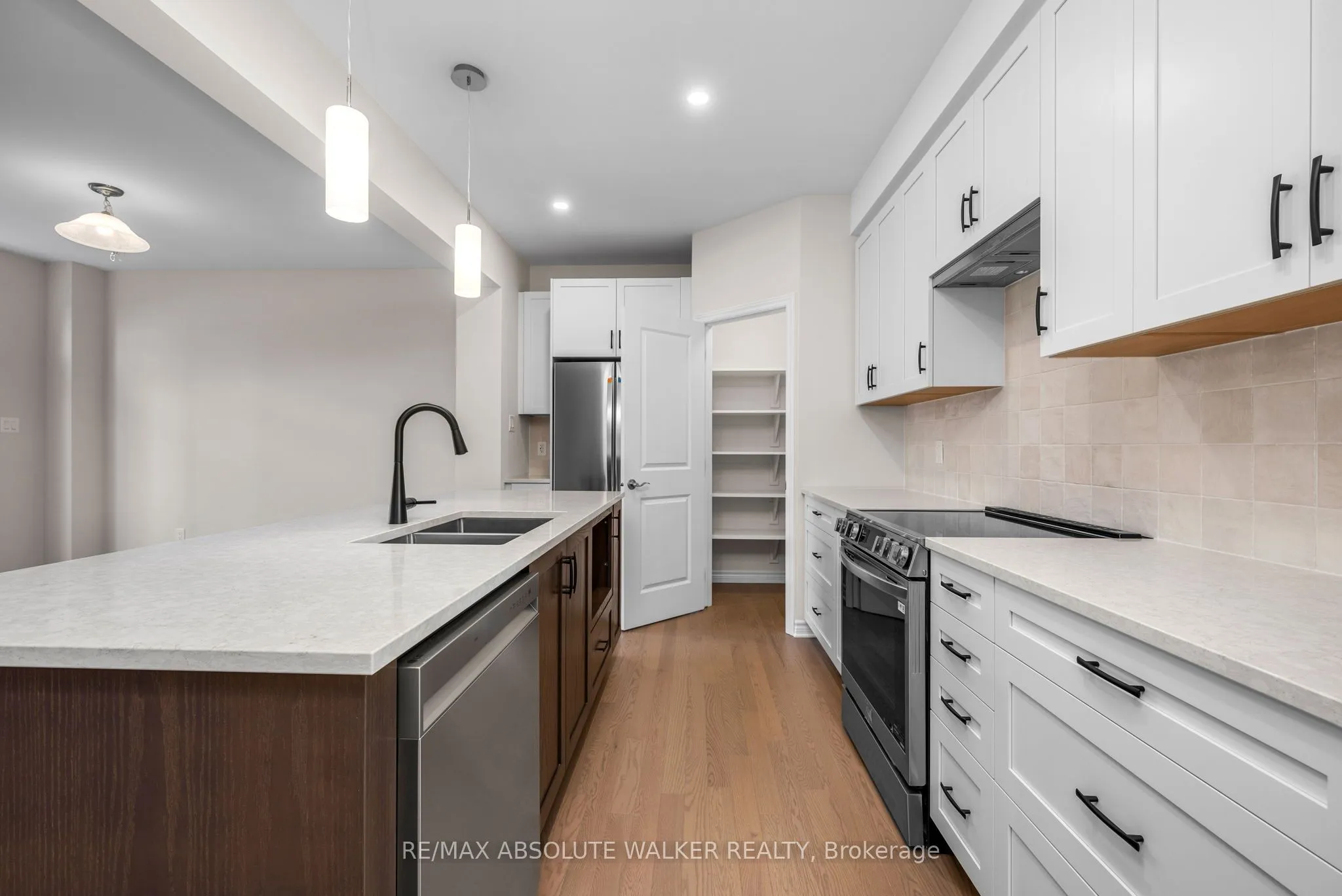 702 DU RIVAGE Street, ON K4K 0K1