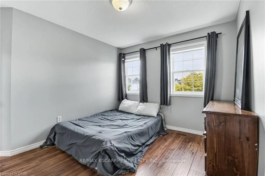 5 Mavin Street, ON N3T 6N1