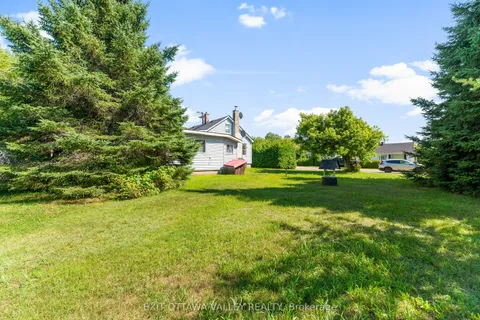 15 Philip Street, ON K0J 1B0