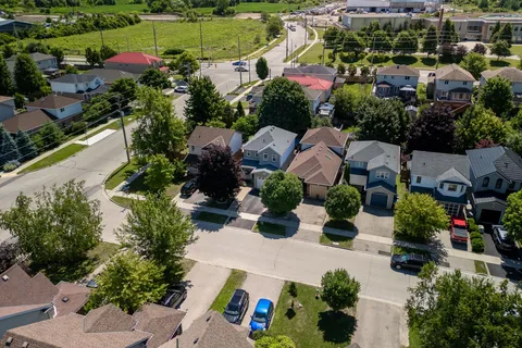 87 Boulder Crescent, ON N1G 5A1