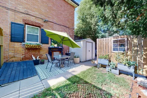 164 Wentworth Street, ON L8N 2Z2