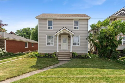 231 Vine Street, ON L2M 4S9