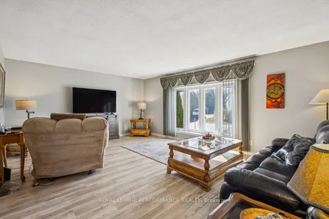 1033 Vista Barrett Private, ON K4P 1C8