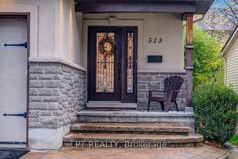 313 Clifton Road, ON K1Z 5V1