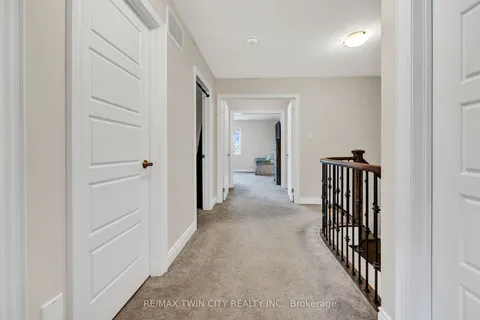 210 DOLMAN Street, ON N0B 1M0