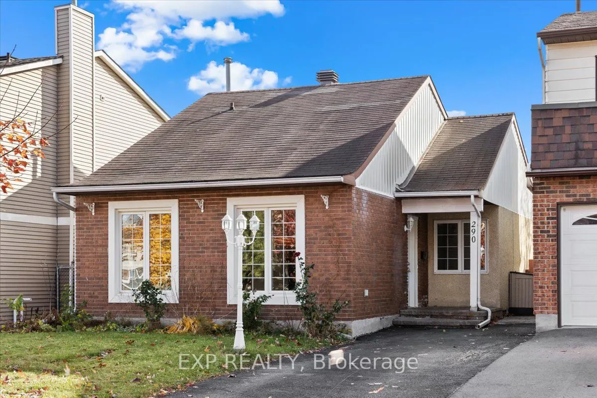 290 Elderberry Terrace, ON K1E 1Z1