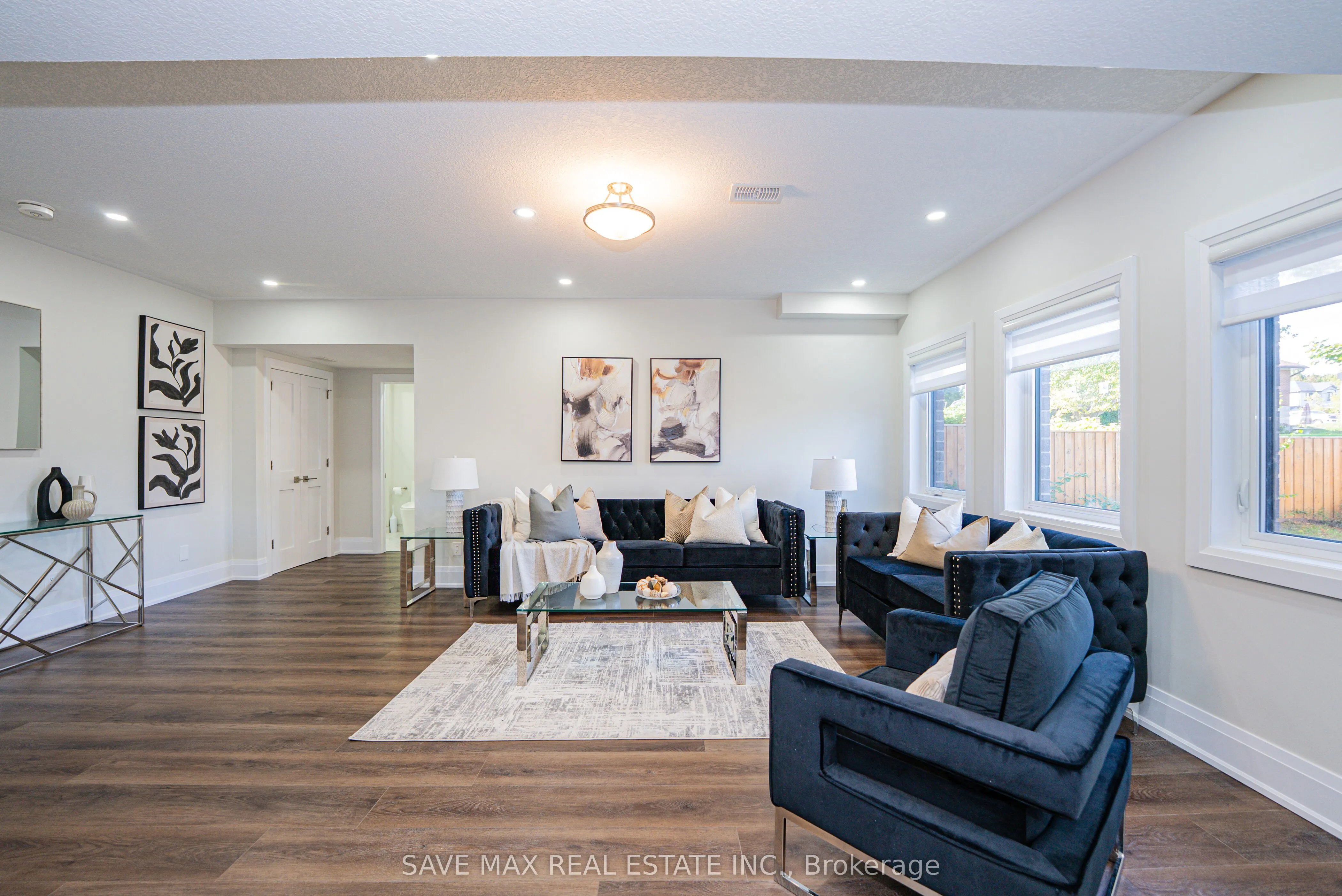 26 Falconridge Drive, ON N2K 0G1