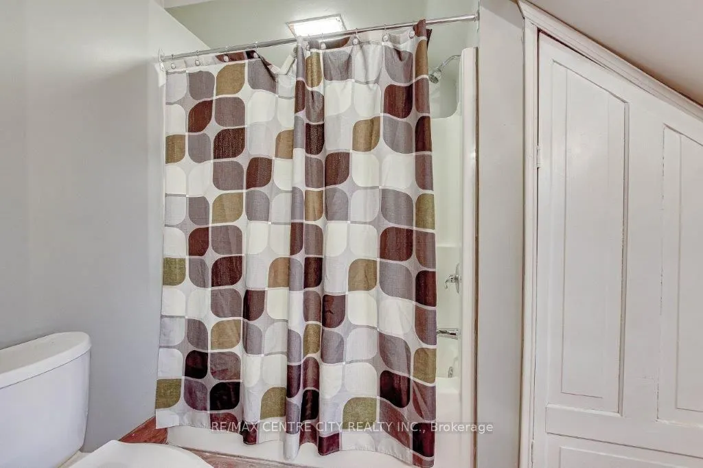 781 Dufferin Avenue, ON N5W 3J9