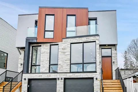 826 Alpine Avenue, ON K2B 5R6