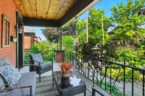 284 Cumberland Avenue, ON L8M 2A1