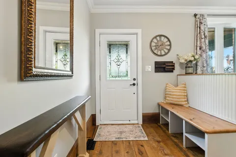 284 Cumberland Avenue, ON L8M 2A1