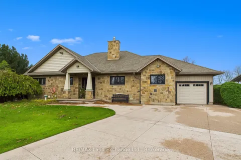 203 Campbell Crescent, ON N2Z 1B9