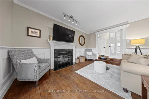 3 Buttonwood Trail, ON K2S 1C9