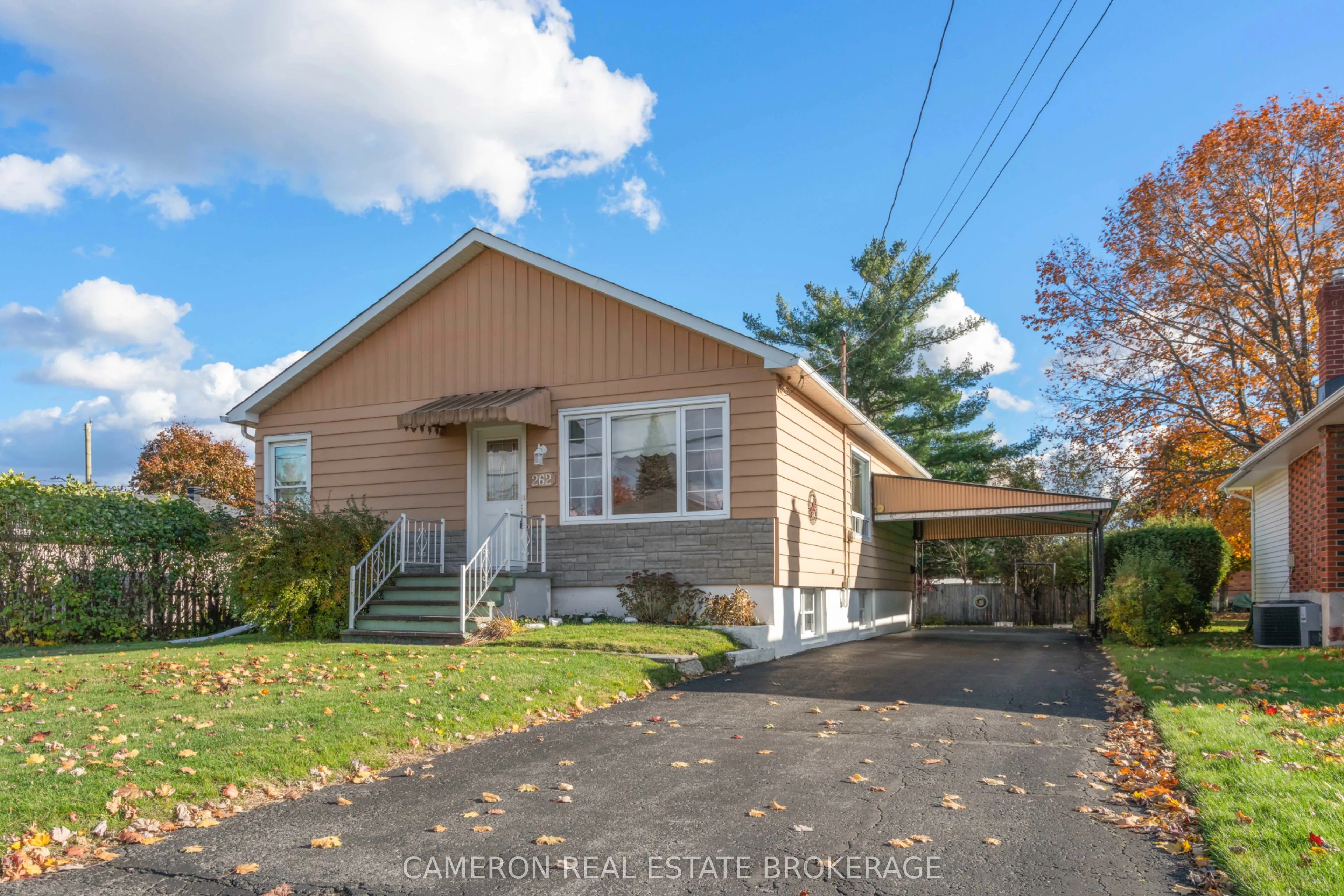 262 Sunnyside Avenue, ON K6H 3E4