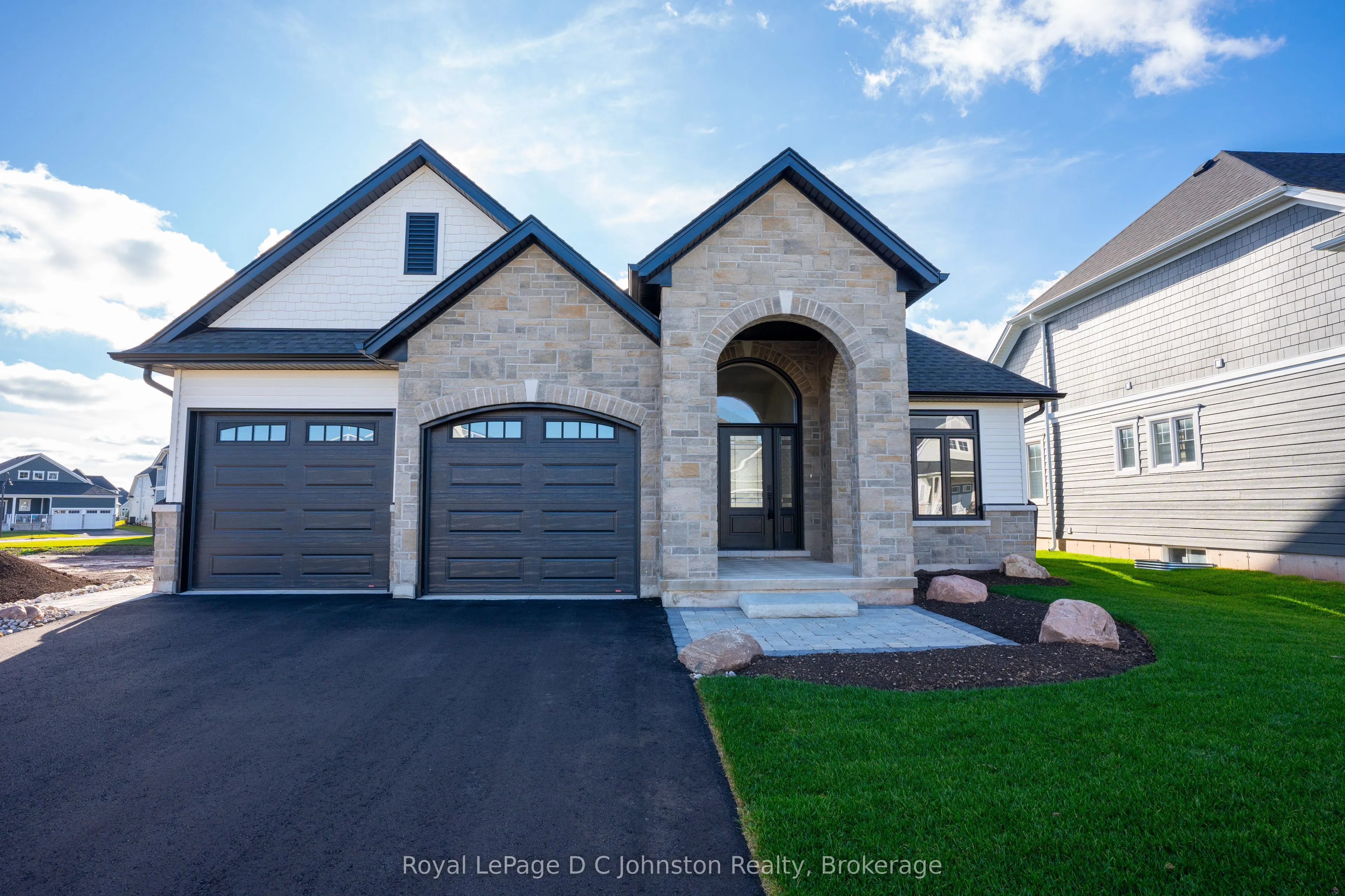 546 ALGONQUIN Trail, ON N0H 1S0