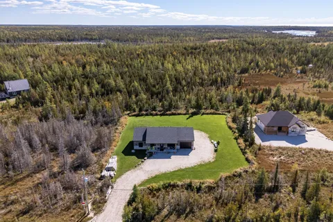 621 Lindsay  30 Road, ON N0H 1Z0