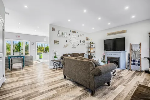 621 Lindsay  30 Road, ON N0H 1Z0